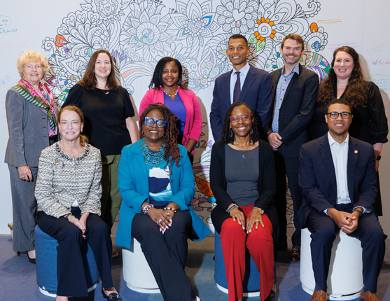 Image: Group photo of grantees receiving award during Annual Meeting