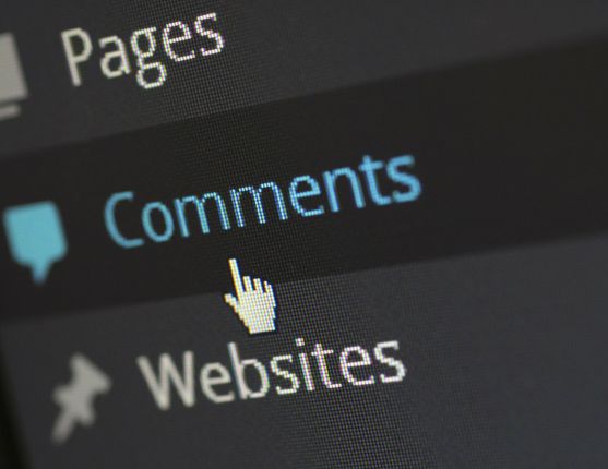 Image: Screen with comment button