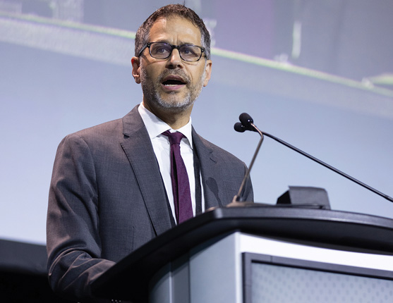 Image: Speaker at clinical trials
