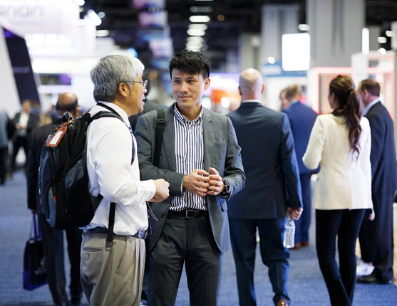 Image: People in Exhibit Hall
