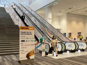 Escalator Cling